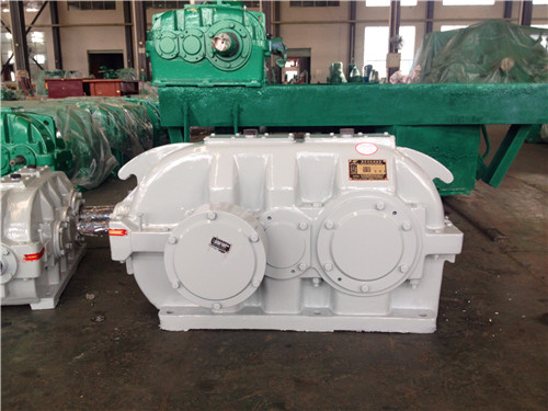 如何根據(jù)需求定制ZQA型圓柱齒輪減速機(jī)